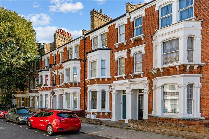 2 Bedroom Flat For Sale In Austral Street, London, SE11