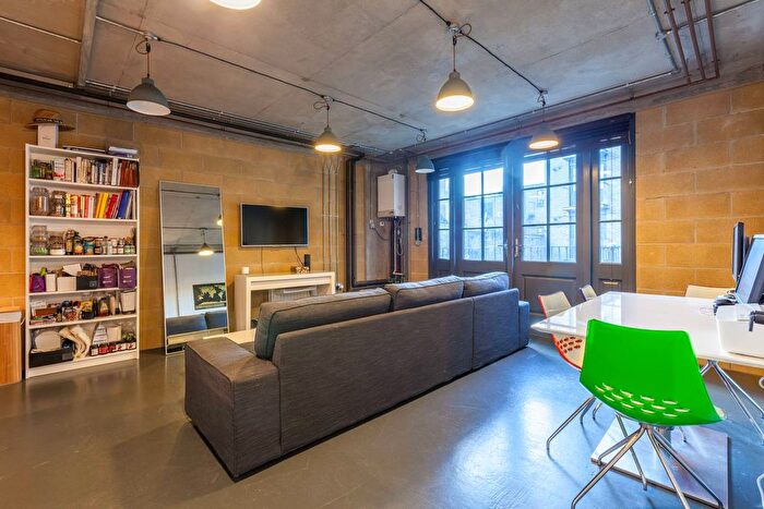 2 Bedroom Flat To Rent In New Inn Broadway, Shoreditch, London, EC2A