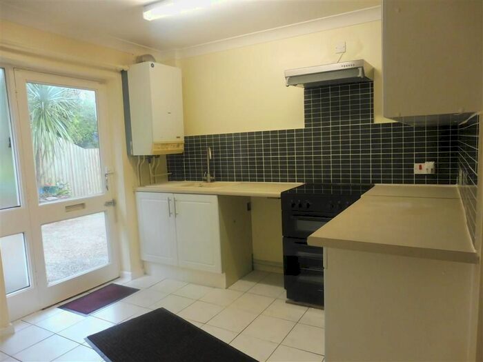 1 Bedroom Flat To Rent In Chelston Road, Torquay, TQ2