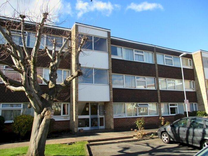 1 Bedroom Flat To Rent In Cedar Court, Beeston, NG9