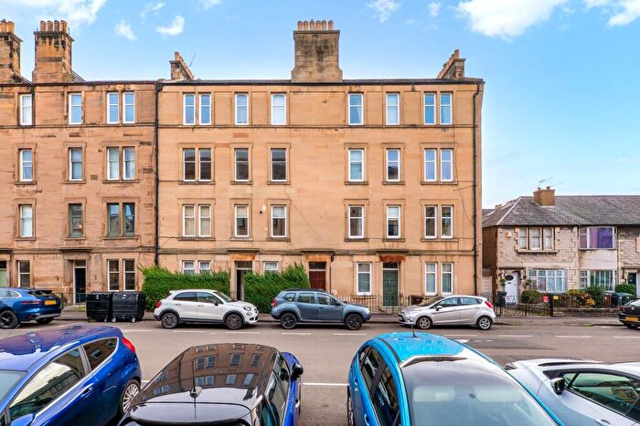 3 Bedroom Apartment For Sale In Roseburn Drive, Roseburn, Edinburgh, EH12