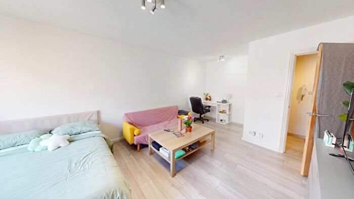 Studio To Rent In Wilbury Road, Hove, BN3