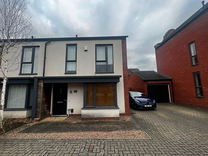 3 Bedroom Semi-Detached House To Rent In Prince George Drive, Derby, DE22