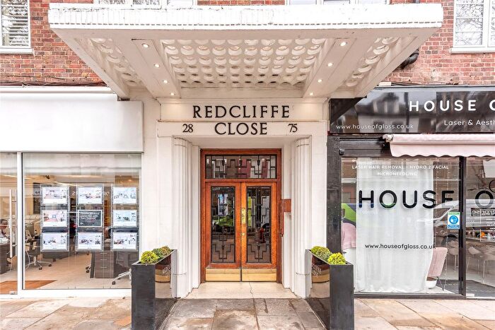 3 Bedroom Flat For Sale In Redcliffe Close, Old Brompton Road, Earl's Court, SW5