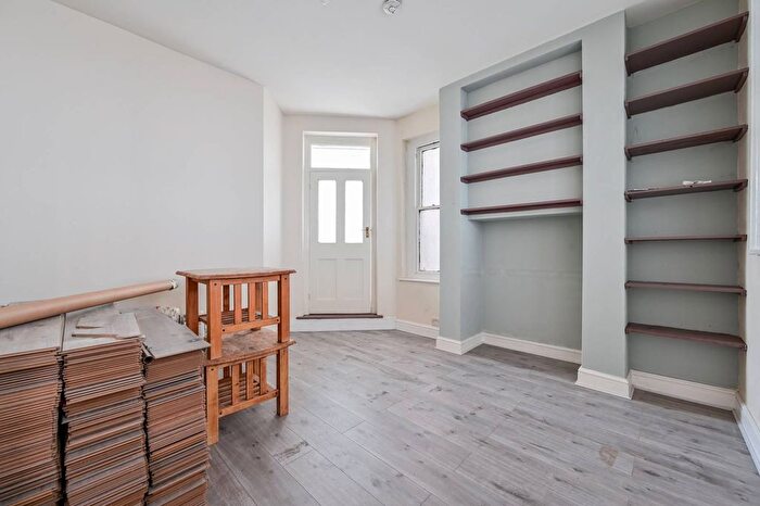 6 Bedroom Property To Rent In Belmont Hill, Lewisham, London, SE13