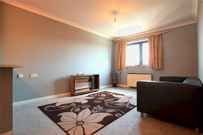 1 Bedroom Flat To Rent In High Road, Romford, RM6