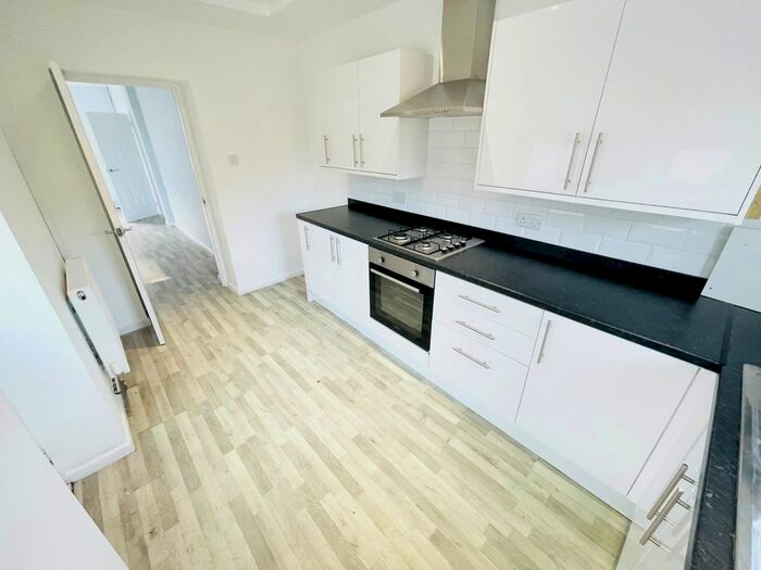 3 Bedroom Terraced House To Rent In Graig Street, Pontygwaith, Ferndale, CF43