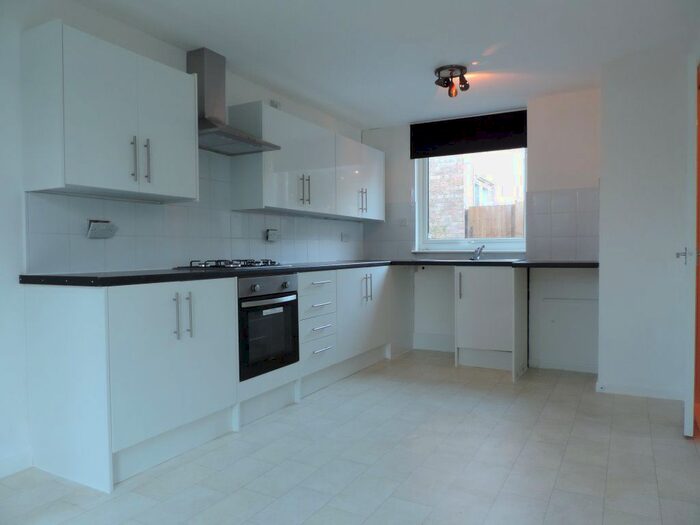 3 Bedroom Terraced House To Rent In The Dell, Woodston, Peterborough, PE2