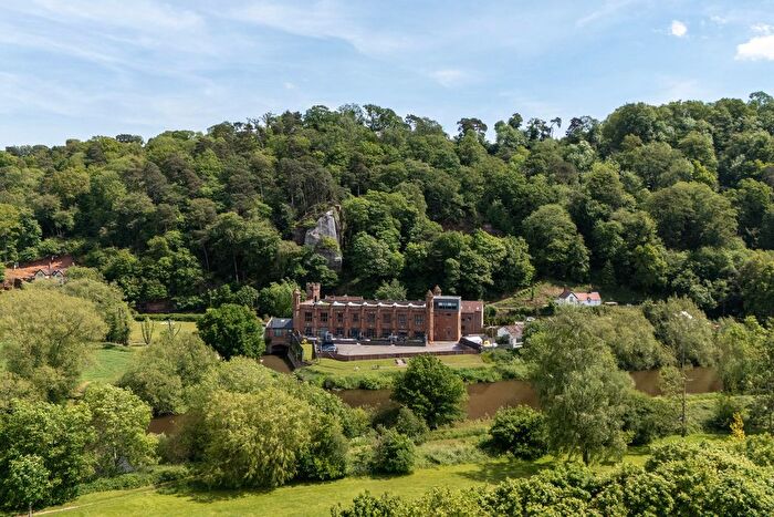 2 Bedroom Flat For Sale In Telford Road, Bridgnorth, WV15