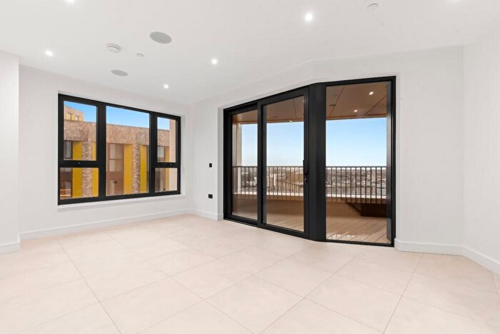 2 Bedroom Property To Rent In One Linear Place, Nine Elms, SW11