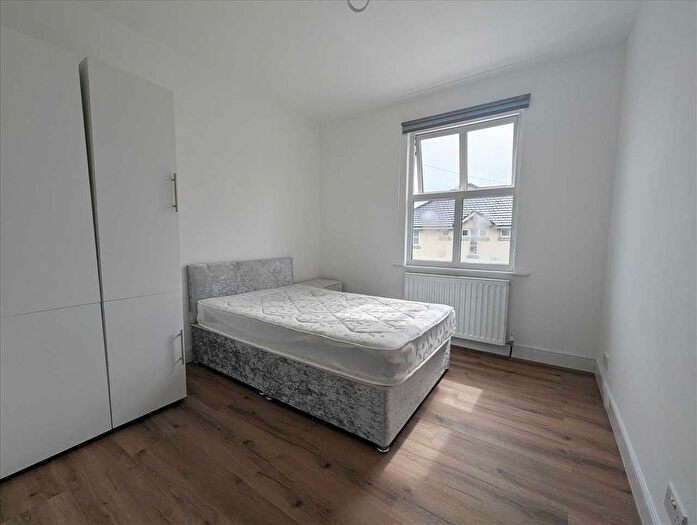 1 Bedroom Property To Rent In Annesley Avenue, Colindale, NW9