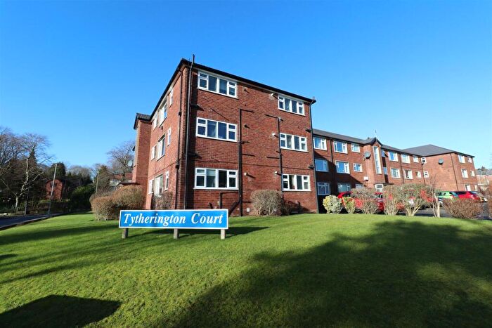 1 Bedroom Flat To Rent In Tytherington Court, Macclesfield, SK10