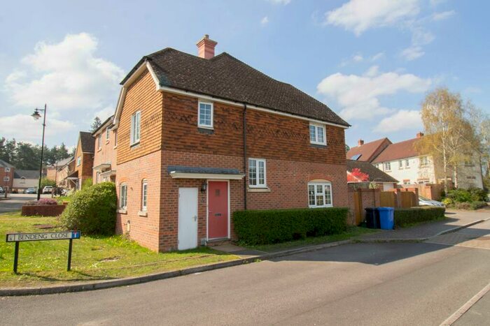 3 Bedroom Semi-Detached House To Rent In The West Hundreds, Fleet, GU51