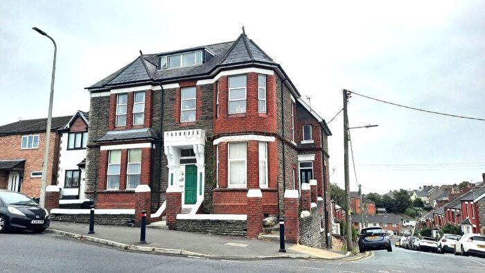 2 Bedroom Flat For Sale In Court Road, Barry, CF63