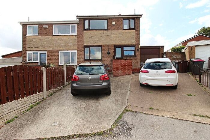 3 Bedroom Semi Detached House For Sale In Greenfinch Close, Brinsworth, Rotherham, S60