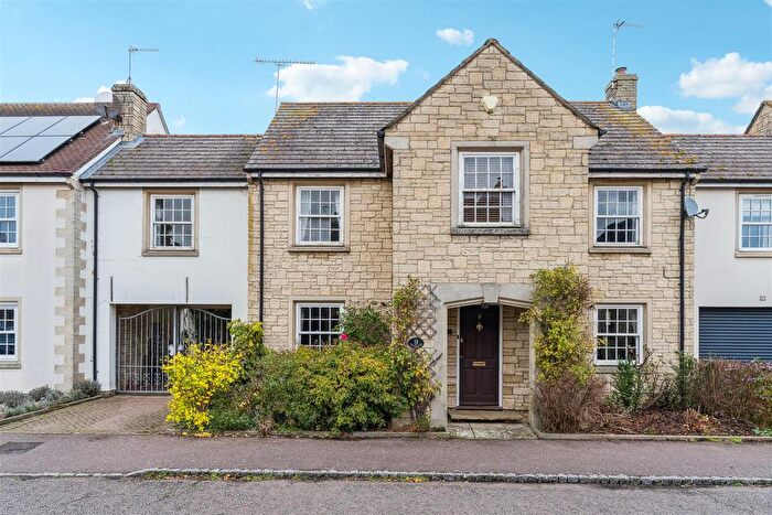 4 Bedroom Property For Sale In Coneygere, Olney, MK46