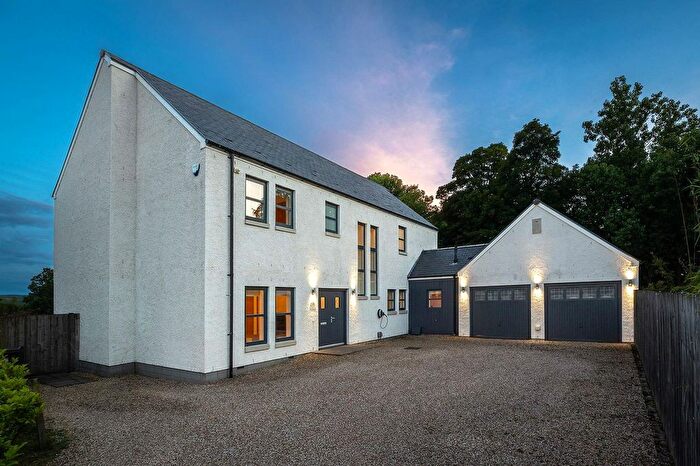 5 Bedroom Detached House For Sale In Inglis Place, Larbert, FK5