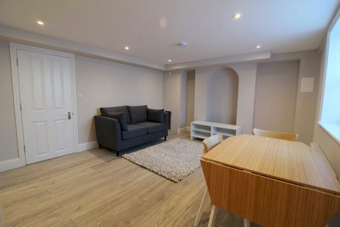 1 Bedroom Apartment To Rent In Oxford Road, Reading, RG1
