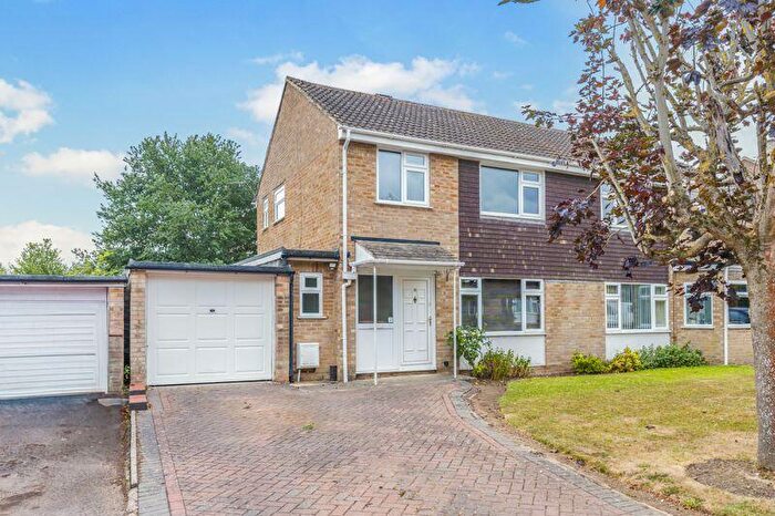 3 Bedroom Semi-Detached House For Sale In Strawberry Hill, Bloxham, OX15