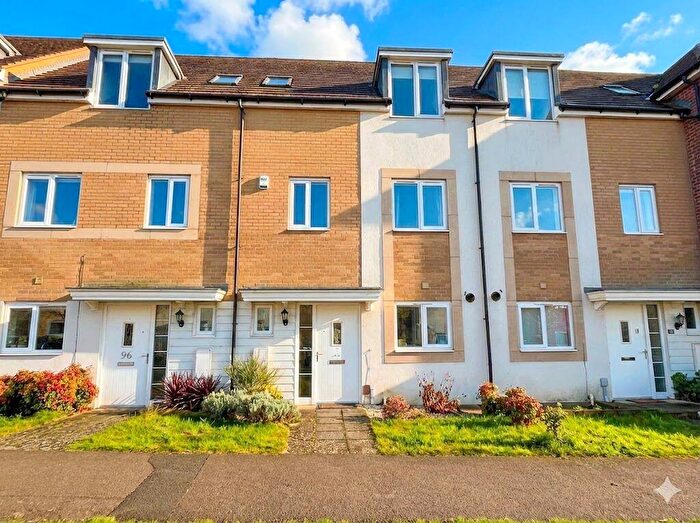 4 Bedroom Town House For Sale In Top Fair Furlong, Milton Keynes, MK14
