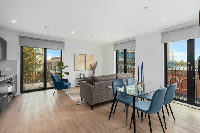 2 Bedroom Apartment To Rent In Plaistow Road, London, E13