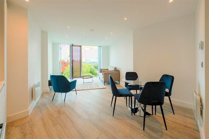 1 Bedroom Property To Rent In Thr, M15