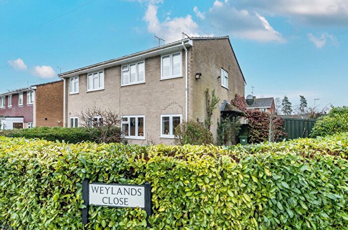 3 Bedroom Semi Detached House For Sale In Weylands Close, Liphook, Hampshire, GU30