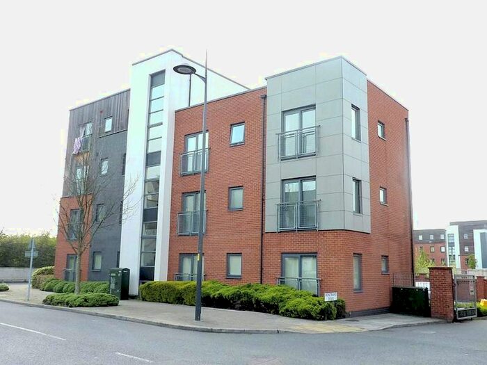 2 Bedroom Flat To Rent In Montmano Drive, Didsbury Point, Didsbury, M20