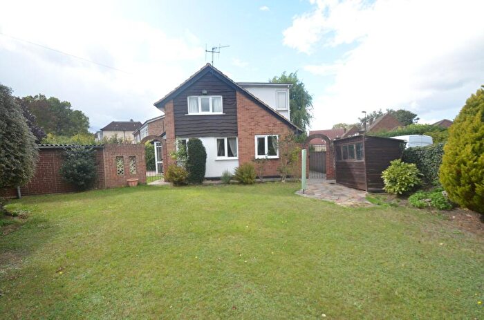 4 Bedroom Detached House For Sale In Orchard Avenue, Shirley, Croydon, CR0