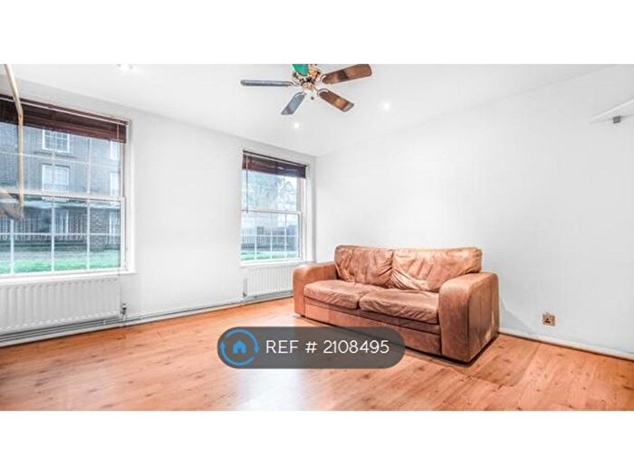 2 Bedroom Flat To Rent In Tilson Gardens, London, SW2