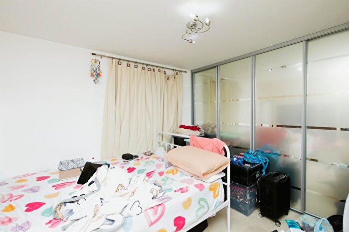 2 Bedroom Flat For Sale In Cowslip Meadow, Draycott, Derby, DE72