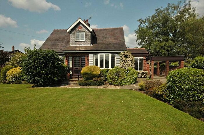4 Bedroom Detached House For Sale In Sunbank Lane, Altrincham, WA15