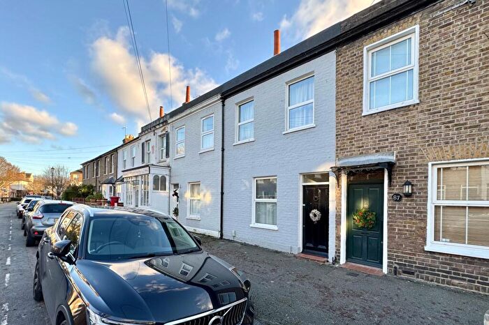 2 Bedroom Terraced House For Sale In Bexley Street, Windsor, SL4