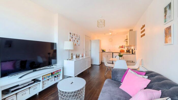 1 Bedroom Flat For Sale In Papyrus Court, Hillyfield, London, E17