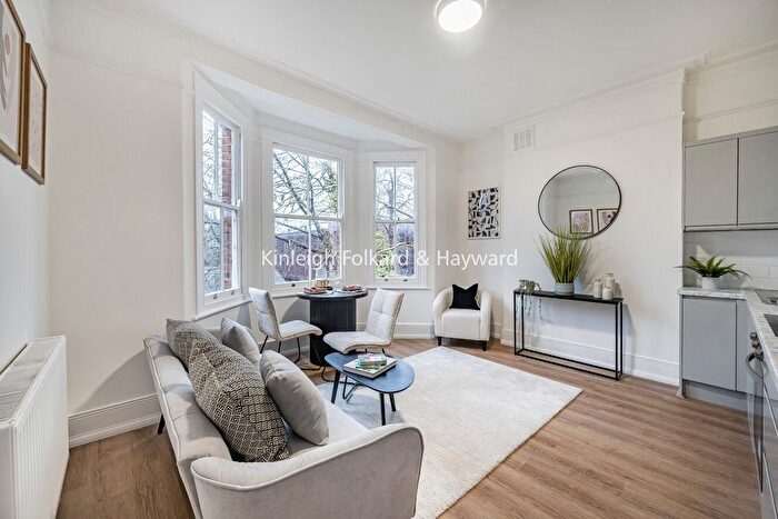 2 Bedroom Flat To Rent In Mount Nod Road, London, SW16