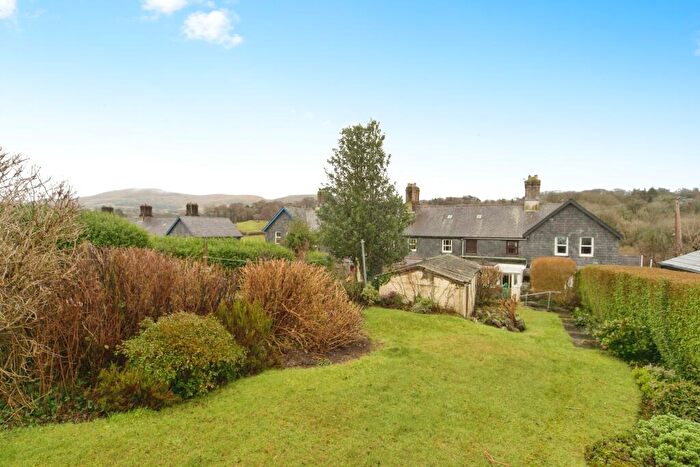 3 Bedroom Terraced House For Sale In Tanrhiw Road, Tregarth, Bangor, Gwynedd, LL57