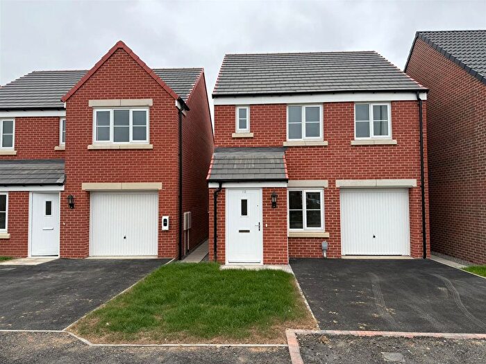 3 Bedroom Semi-Detached House To Rent In Saffron Gardens, Hemlington, TS8