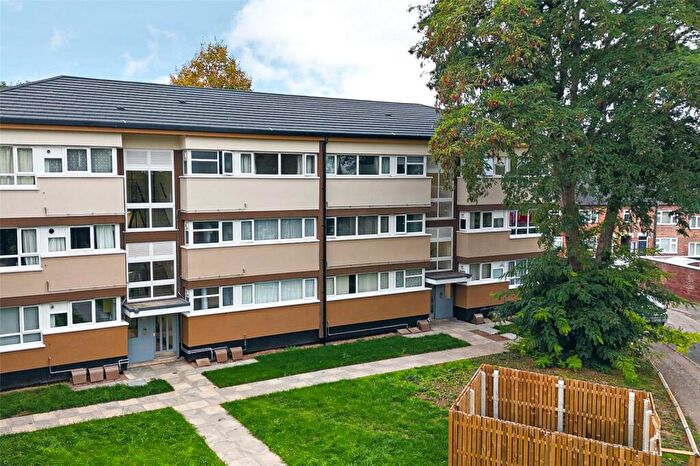 1 Bedroom Apartment For Sale In Abbey Green Court, Grendon Road, Polesworth, Warwickshire, B78