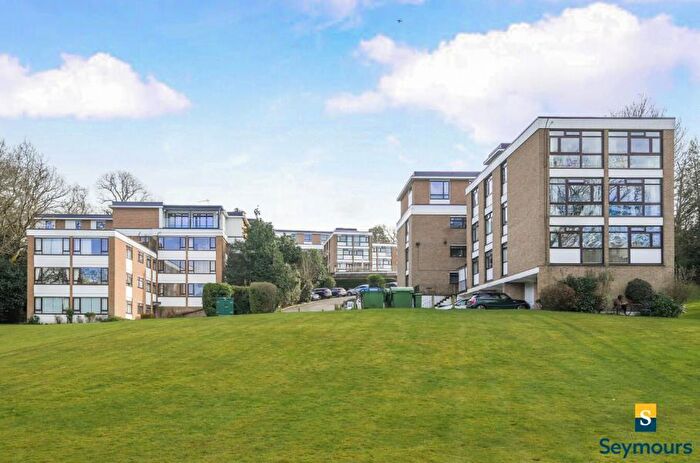 2 Bedroom Flat To Rent In Weybridge, Surrey, KT13