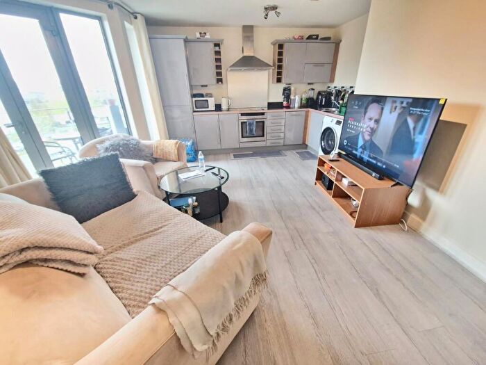 2 Bedroom Apartment To Rent In Willbrook House, Worsdell Drive, Gateshead, NE8