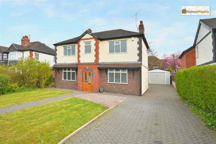 3 Bedroom Detached House For Sale In Uttoxeter Road, Draycott, ST11