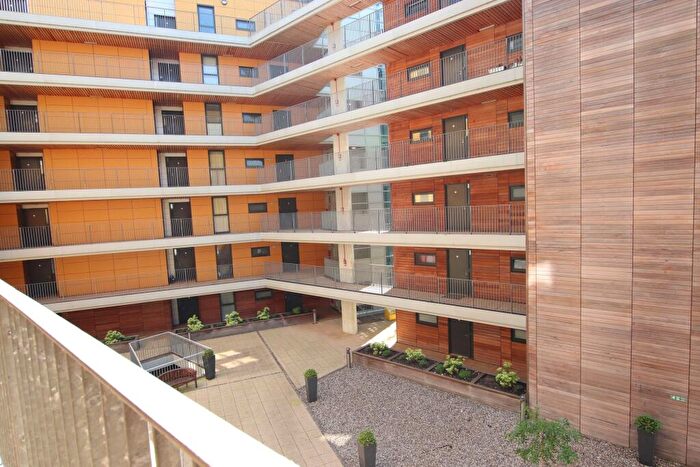 Flat To Rent In Geoffrey Watling Way, Norwich, NR1