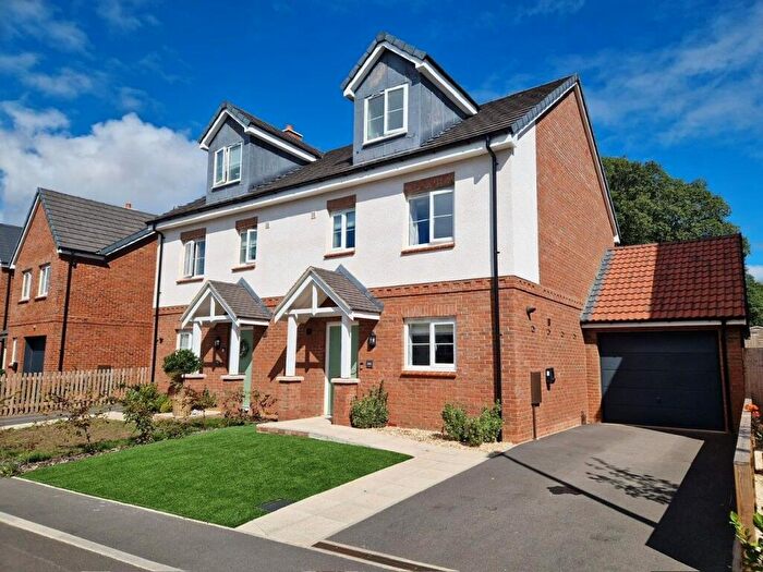 4 Bedroom Semi Detached House For Sale In Fieldfare Crescent, Exmouth, EX8