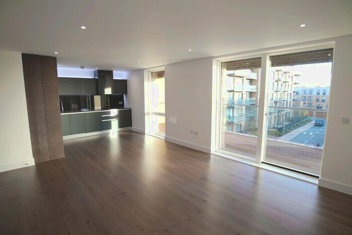 2 Bedroom Flat To Rent In Merlin Court, Tizzard Grove, SE3