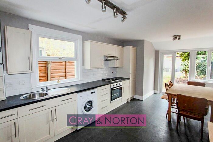 3 Bedroom Terraced House To Rent In Amberley Grove, East Croydon, CR0