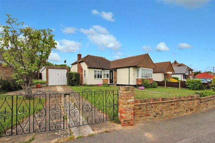 2 Bedroom Bungalow To Rent In Linksway, Leigh-on-Sea, Essex, SS9