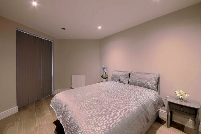 2 Bedroom Apartment To Rent In Petersfield Avenue, Slough, Berkshire, SL2