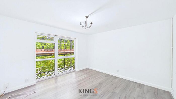 2 Bedroom Apartment To Rent In Nettlecroft, Welwyn Garden City, AL7