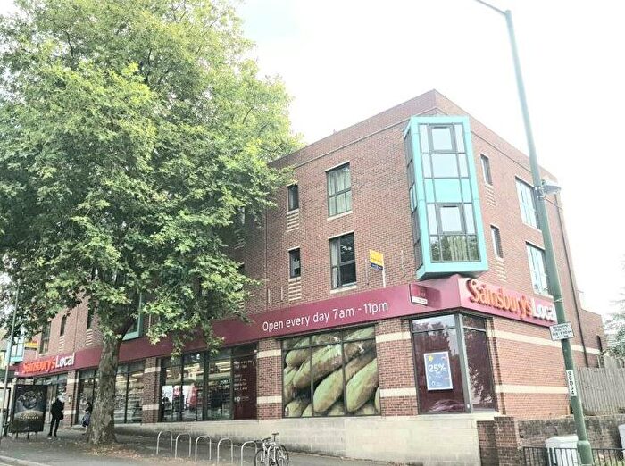 2 Bedroom Apartment To Rent In Derby Road, Nottingham, NG7