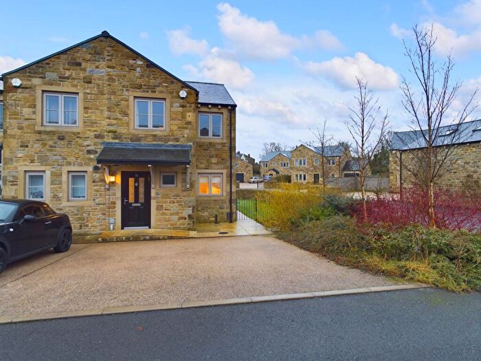 2 Bedroom Semi-Detached House To Rent In Higher Raikes Avenue, Skipton, BD23